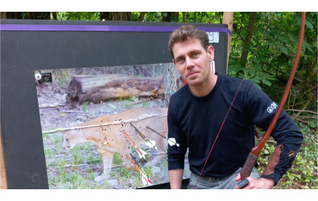 Nicolas sur le podium à Chagny avec son arc droit !